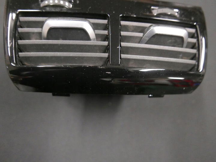 фото №7, Bmw g30 g31 g32 решітка повітропровід задня 9330687