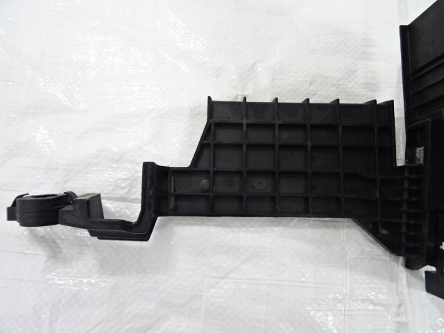 фото №7, Citroen c4 picasso ii крепление держатель компьютера 9808174680