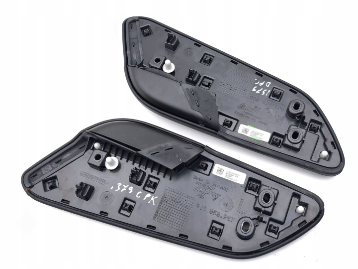 фото №9, Porsche taycan 9j1 2021 element консоли средней 9j1858987