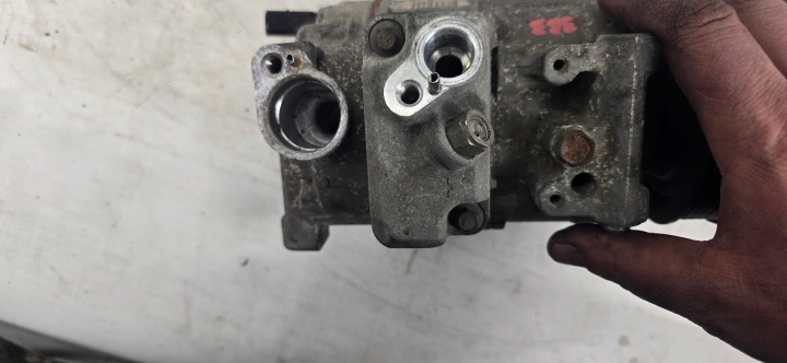 фото №9, Компрессор кондиционера audi vw seat skoda 1k0820808a