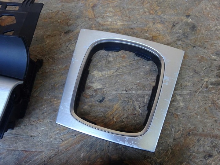 фото №11, Audi a3 8p 8p4 5d sportback планки декоры дверь рамка механическая коробка передач s-line