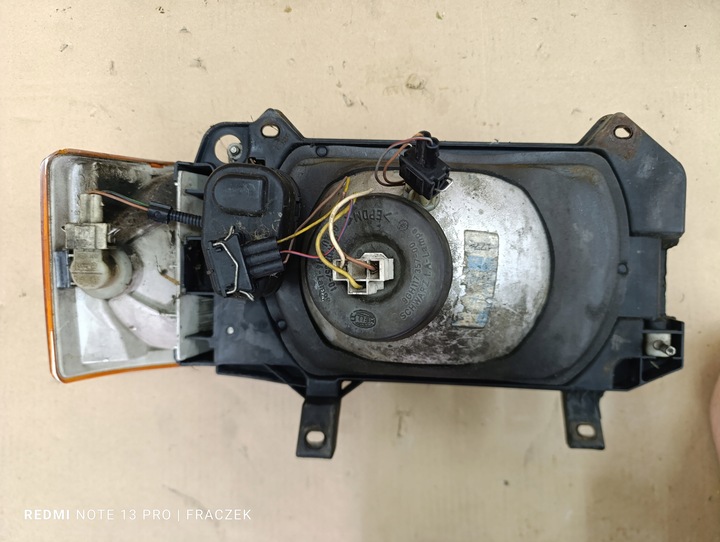 фото №7, Лампа левая lub правая перед vw transporter t4 95r.