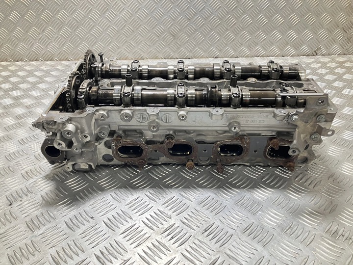 фото №1, Головка крышка mercedes gla x156 2.2 cdi 651