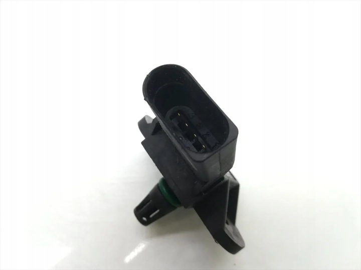 фото №9, Audi a3 датчик давления воздуха 1.6 fsi бензин 85kw 115 hp 06b906051