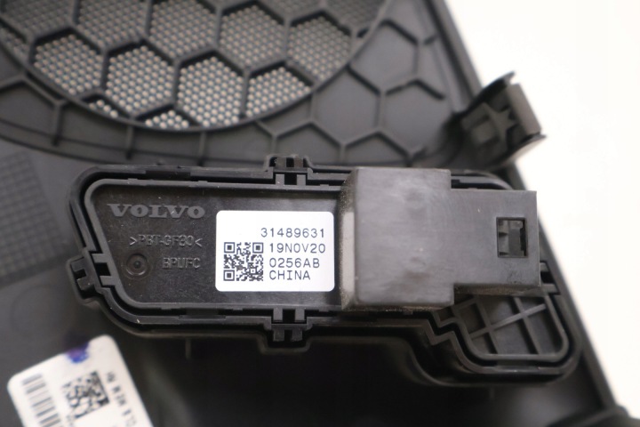 фото №5, Volvo v60 ii модуль молдинг декоративная обшивка правое перед 31699881, 31489631