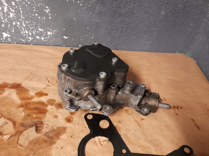 фото №7, Vw polo iv 08r. 1,4 tdi bms vacu насос waku 038745209n