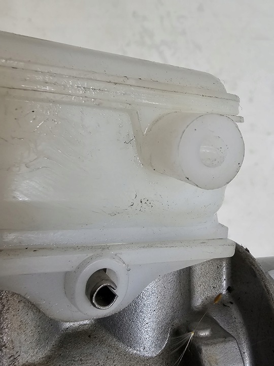 фото №12, Mazda 3 iv hb 19- главный тормозной цилиндр 816930 usa