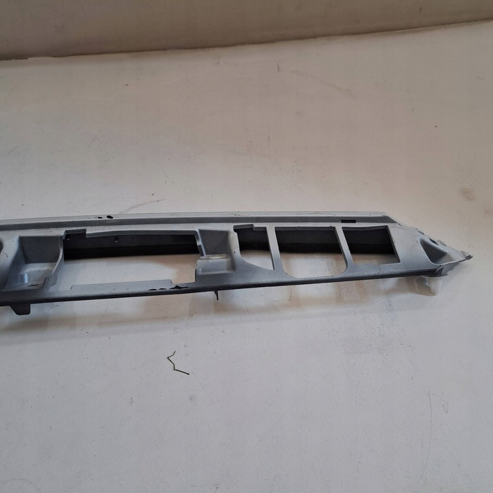 фото №9, Toyota camry viii xv70 накладка накладка задньої кришки багажника 76811-33520