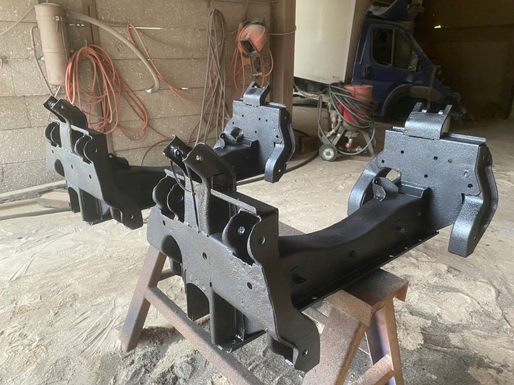 фото №9, Балка підвішування iveco daily підрамник візок траверса колиска 00-14r - ресора