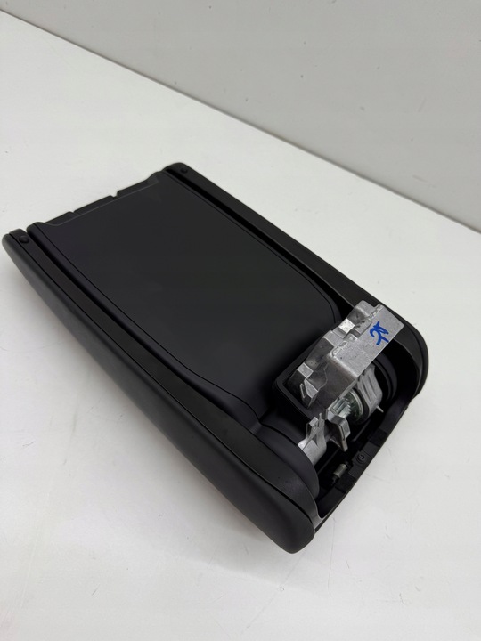 фото №16, Audi a6 s6 s7 c7 s-line подлокотник ze бардачком туннеля среднего чёрный!