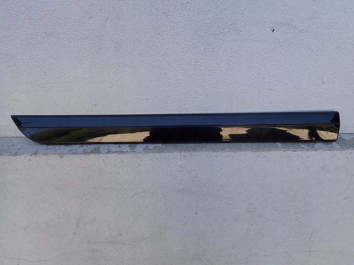 фото №1, Планка na дверь правые задние vw passat b8 3g0854950b