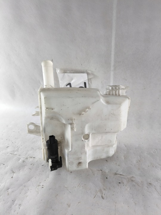 фото №1, Ford focus mk3 бак склоомивача