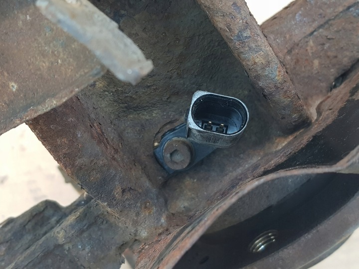 фото №14, Поворотна опора + ступиця + датчик лівий перед / audi a2 1.2 1.4 1.6 / справна