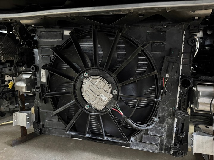 фото №12, Комплектний перед бампер капот крила радіатор bmw 7 seria g11 g12 m