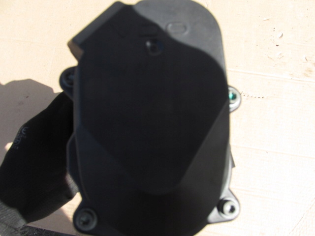 фото №7, Audi a6 c6 рестайлинг 2.0 tdi коллектор всасывающий 03l129711ac + регулятор 03l129086