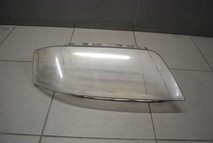фото №1, Плафон лампы правые перед audi a6 c5