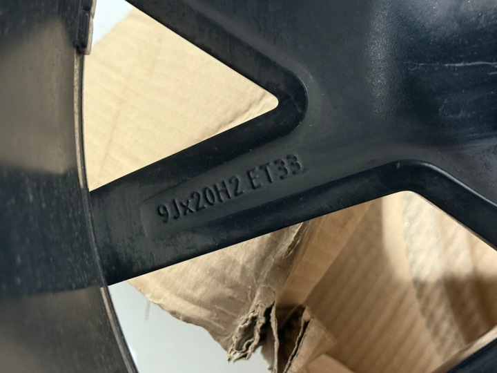 фото №8, Volkswagen toureg iii 760 алюминиевый диск 9.0” x 20” et33