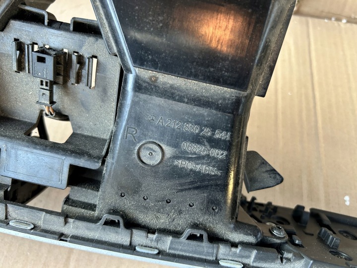 фото №9, Dekor планка консоли решётка воздуховод mercedes e класс w212 a2126802071