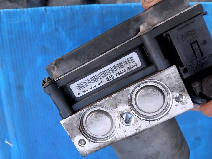фото №6, Mercedes w169 a-klasa насос модуль керування abs 0265235225 0265950618
