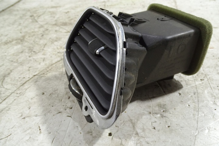 фото №9, Journey freemont 11- решётка воздуховод левая