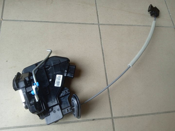 фото №3, Kia оригинальный номер замок дверь правые зад 81420d4020 optima /jf/