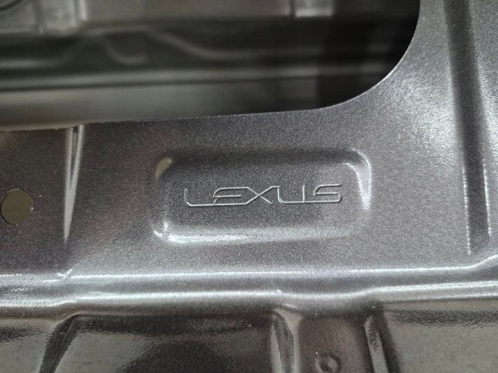 фото №14, Lexus rx v 5 2022+ крышка зад задняя крышка багажника накладка
