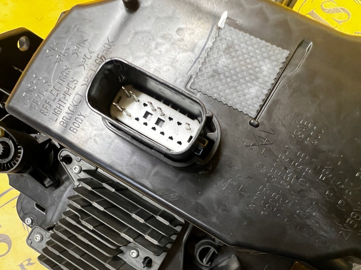 фото №16, Комплект фары лампы перед передние led правые левый ford bronco 21- usa