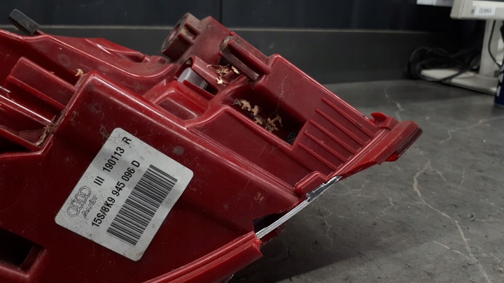 фото №10, 8k9945096d лампа праві зад audi a4 b8 рестайлінг універсал пошкоджений