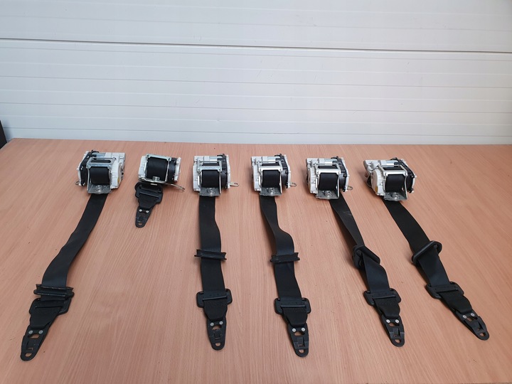 фото №1, Pas безопасности правый mercedes slk r172 11-16r slc slk