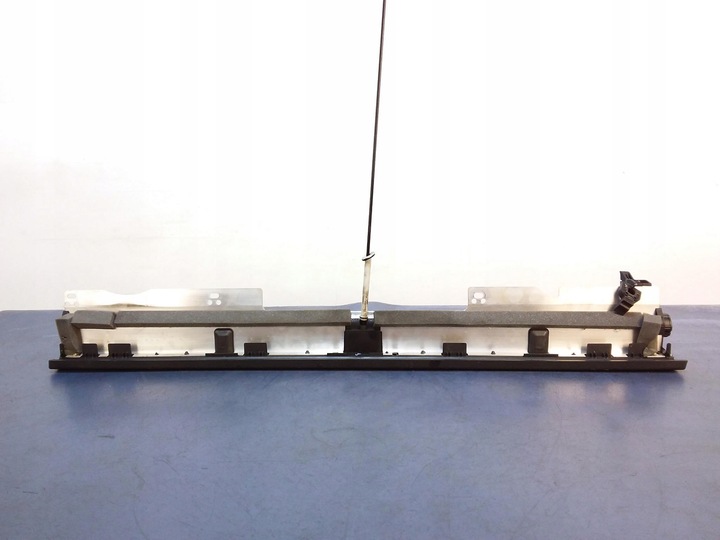 фото №4, Audi a8 d4 ролета задня електричний 4h4861333a