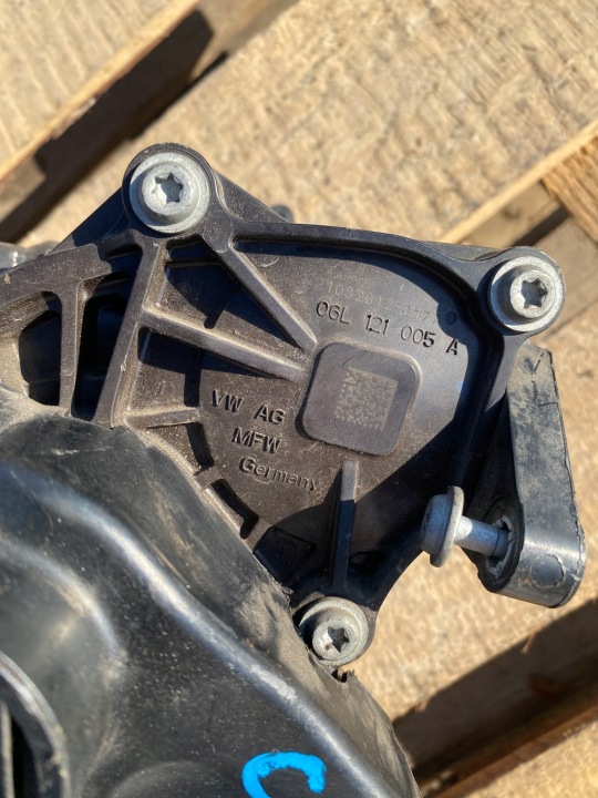 фото №9, Корпус термостата водяна помпа  audi vw seat skoda tsi tfsi 06l121111h