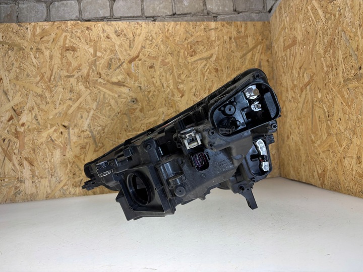 фото №7, Audi q8 e-tron 2023 лампы передние