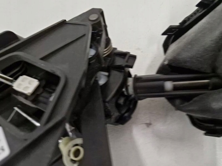 фото №14, Renault scenic 4 iv 1.6 dci выборщик домкрат изменения коробки передач тросы 6b