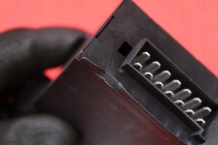 фото №8, Блок керування модуль фаркоп 10r-047537 toyota avensis t27 t29 2.0 d-4d 143 km