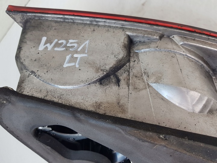 фото №7, Mercedes r w251 лампа зад ліва задня оригінал