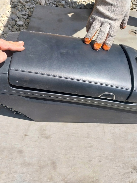 фото №8, Mercedes w222 туннель бардачок комплектный кожа idrive переключатель панель amg