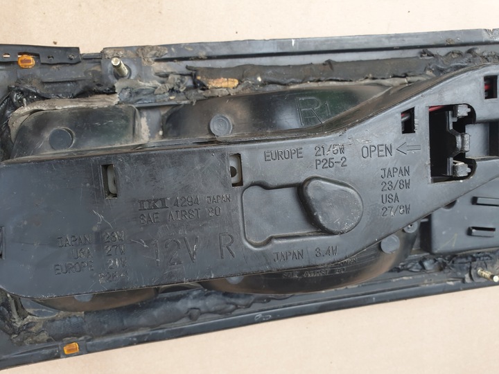 фото №12, Лампа задня праві зад nissan sunny b11 sedan оригінальний номер eu