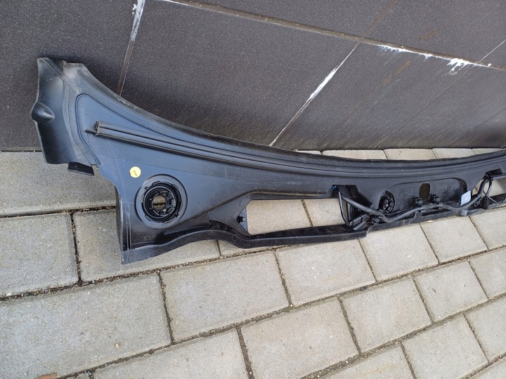 фото №6, Bmw seria 1 e87/e81 04-13 панель под лобовым стеклом 15677210