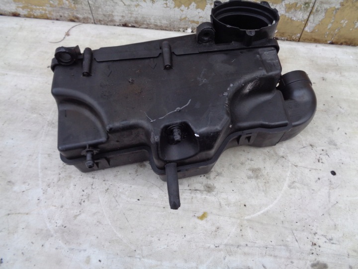 фото №13, Корпус фильтра воздуха psa mot.dv6 oem номер 1420r7