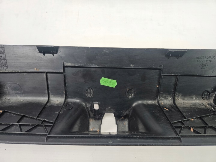 фото №14, Mercedes gla x156 2013 - 19 молдинг кришки багажника захист засувка a1567400272