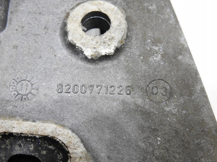 фото №9, Лапи кріплення вприску dpf twingo ii 1.5 dci