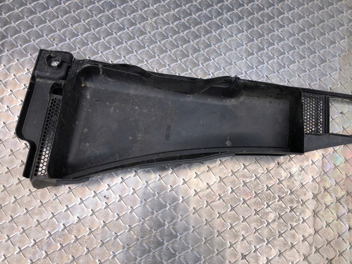 фото №7, Панель під лобовим склом audi a4 b8 8k1819447 європа