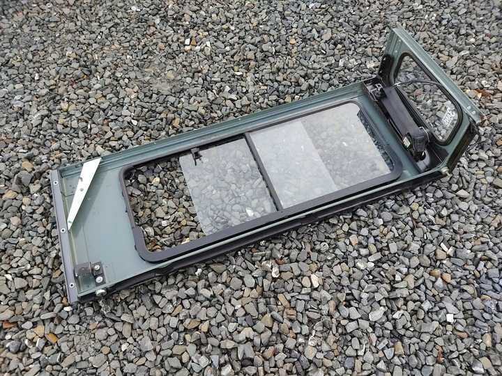 фото №7, Рамка надставка права зад задня крило праві скло defender 90 1999-2014