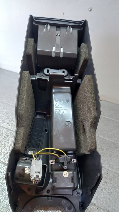 фото №5, Подлокотник volvo s40