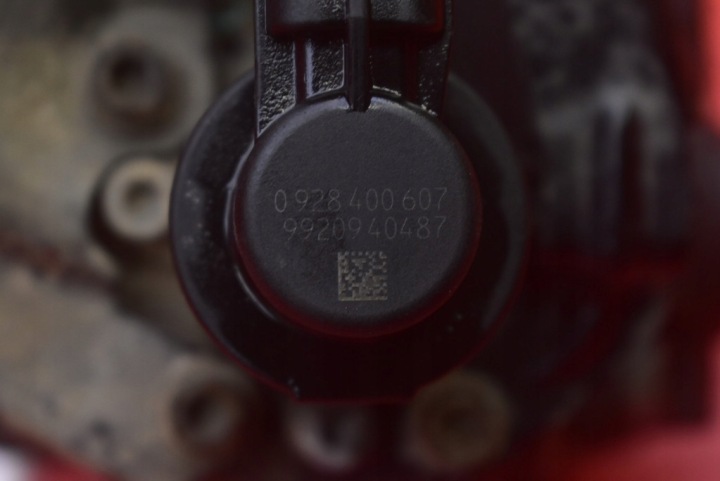 фото №9, Насос паливна рейка  9683703780a citroen c5 1 i 2.0 hdi 136 km 04-08