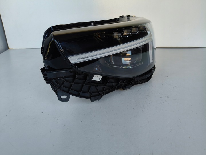 фото №1, Лампа левая фара volvo xc40 c40 22- рестайлинг полный led