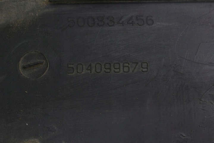 фото №7, Молдинг боковая правое зад 504099679 iveco daily 13r.