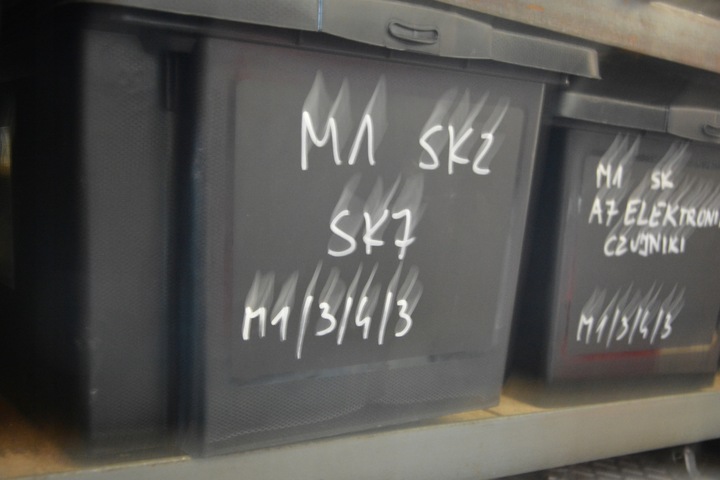 фото №10, Ручка потолок audi a3 3d 8v0857607 8v0857608