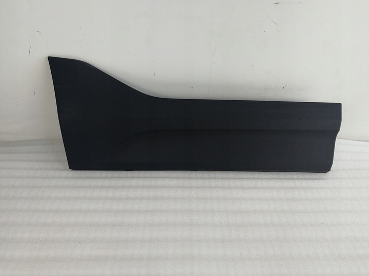 фото №1, Volvo xc40 планка двері праві зад 31448319