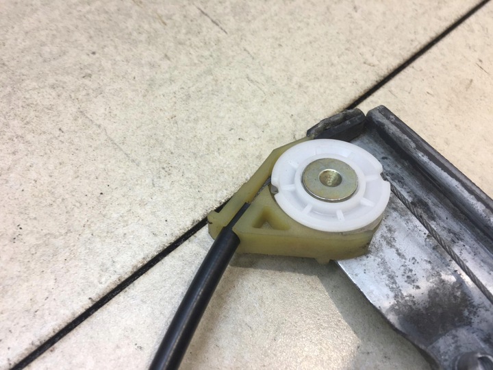 фото №9, Підйомник вікна праві перед peugeot 206 5d